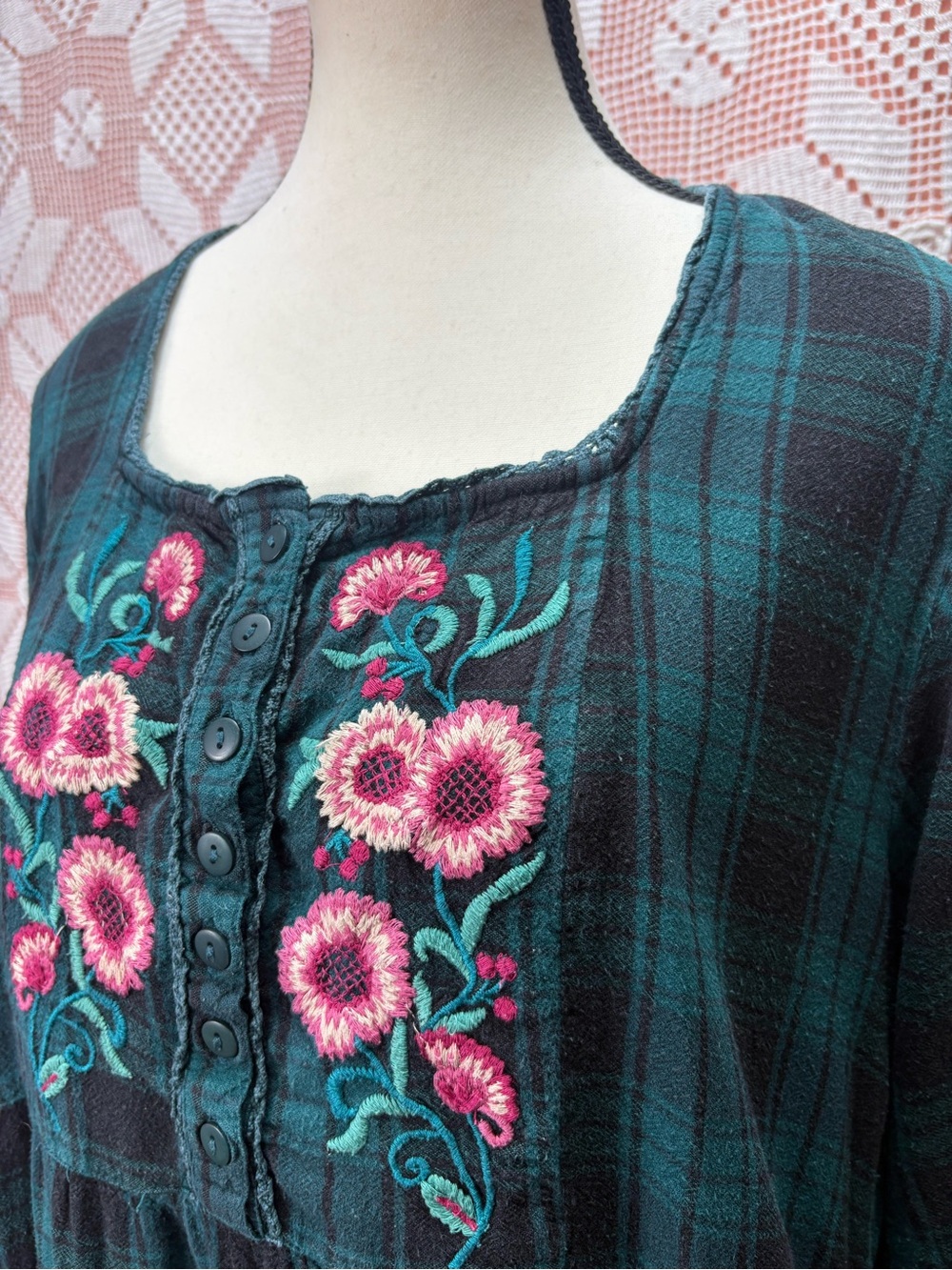 Vintage Vintage April Cornell Embroidered Plaid Maxi Dress - Picture 3 of 10